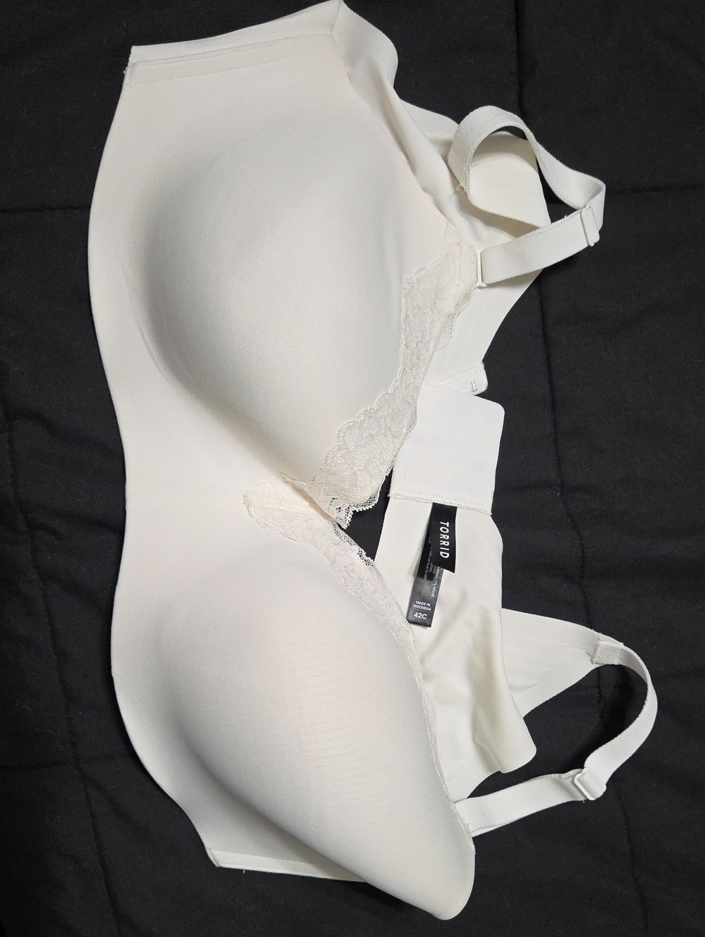 torrid Ivory Lace-Trim Seamless T-Shirt Bra